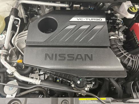 Used 2023 Nissan Rogue SL AWD/4WD image 25