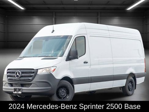 Used 2024 Mercedes-Benz Sprinter 2500 image 1