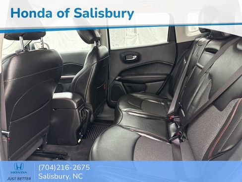 Used 2019 Jeep Compass Trailhawk image 15