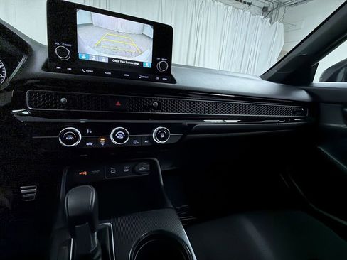 Used 2025 Honda Civic Sport image 20