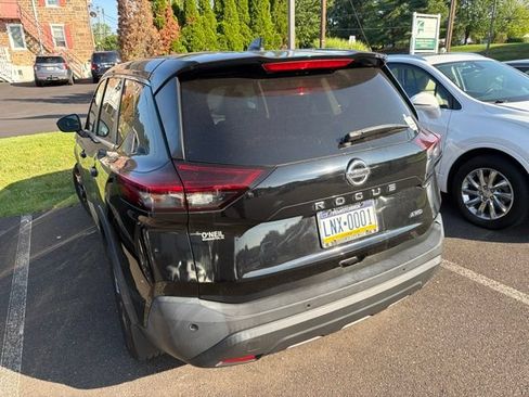 Used 2021 Nissan Rogue S AWD/4WD image 9