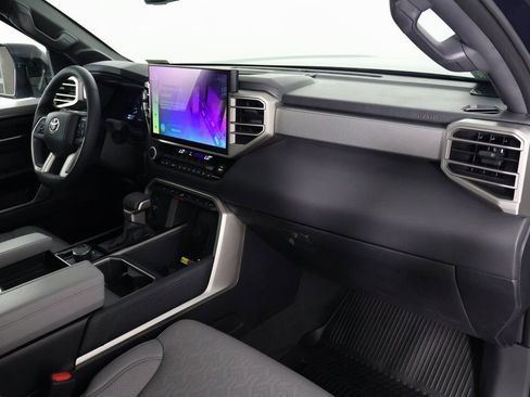 Used 2025 Toyota Tundra Limited image 9