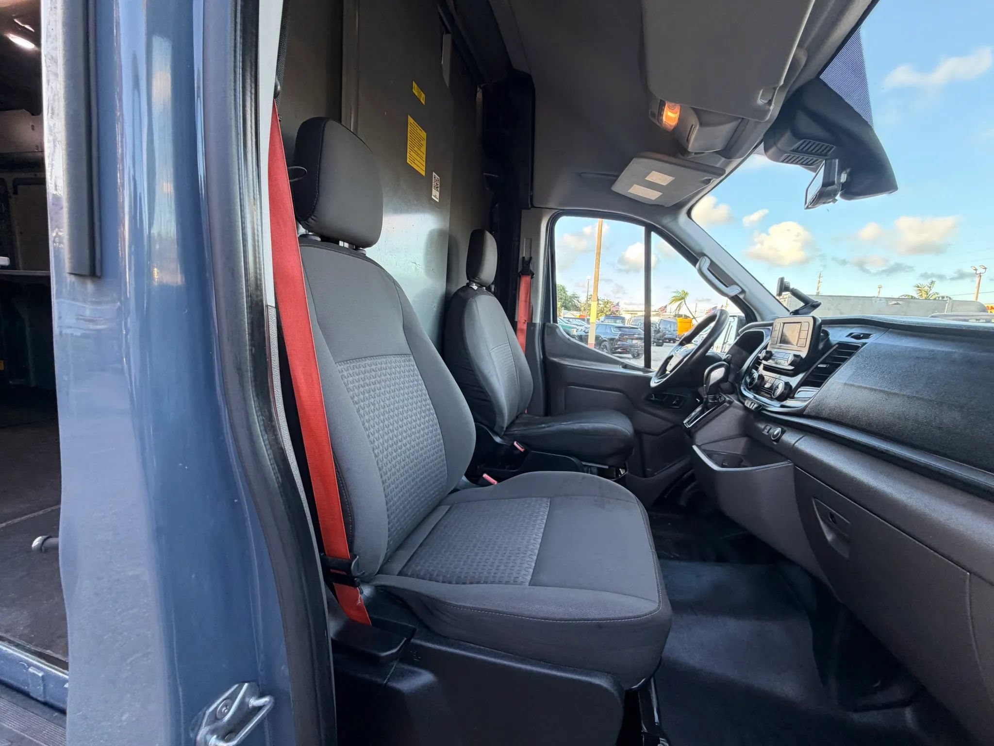 Used 2020 Ford Transit 250 148 High Roof Extended RWD image 16