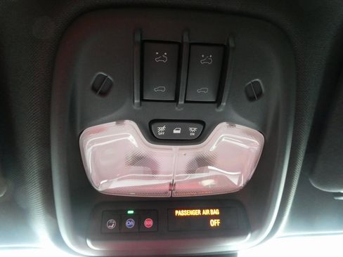 Certified 2024 GMC Canyon AT4 image 31