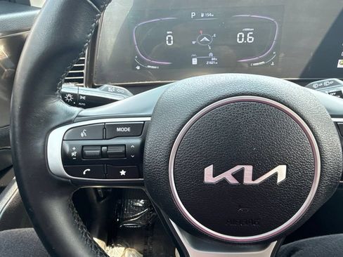 Used 2024 Kia Sportage EX FWD image 24