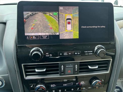 Used 2023 INFINITI QX80 Premium Select w/ All-Season Package image 17