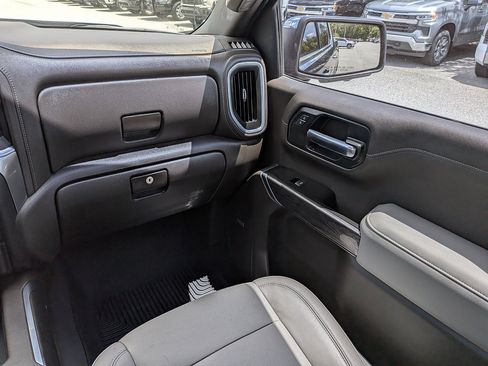 Certified 2019 Chevrolet Silverado 1500 LTZ w/ LTZ Premium Package AWD/4WD image 17