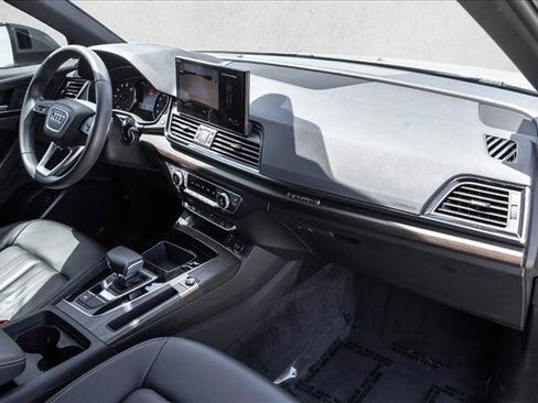 Used 2023 Audi Q5 2.0T Premium AWD/4WD image 23