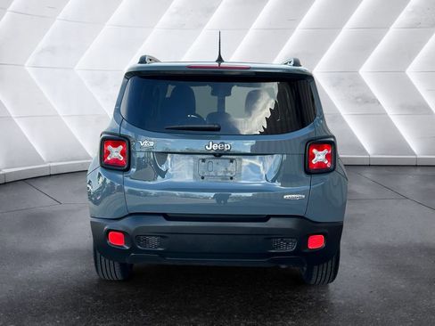 Used 2017 Jeep Renegade Latitude image 5