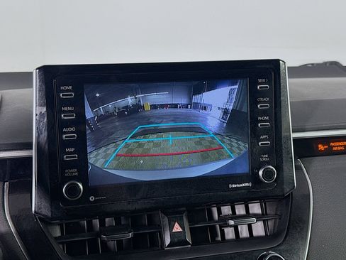 Used 2021 Toyota Corolla SE image 19
