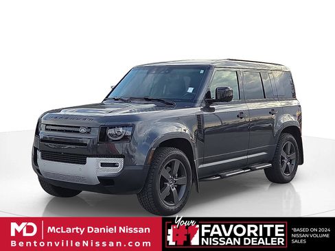 Used 2025 Land Rover Defender 110 S AWD/4WD image 2