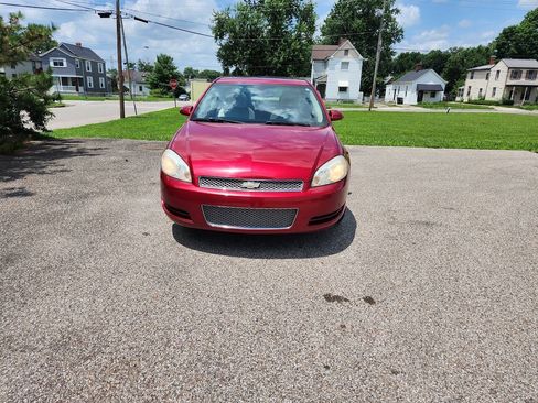 Used 2013 Chevrolet Impala LT w/ LT Sunroof Package FWD image 2