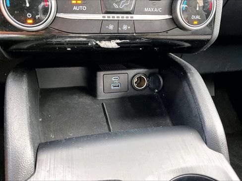 Used 2022 Ford Escape SE w/ Convenience Package AWD/4WD image 21