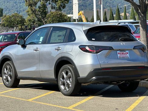 New 2026 Honda HR-V LX image 6