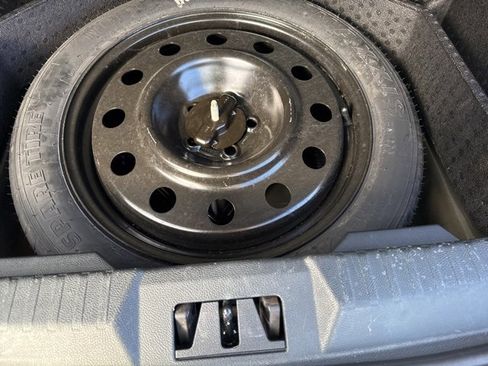 Used 2022 Ford Edge SEL w/ Convenience Package image 37