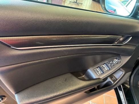 Used 2021 Honda Accord Sport image 13