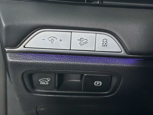 Used 2025 Genesis GV80 2.5T Standard AWD/4WD image 16