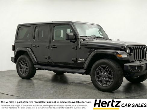 Used 2025 Jeep Wrangler Unlimited Sport AWD/4WD image 1