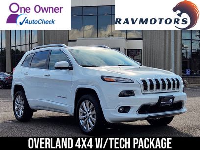Used 2017 Jeep Cherokee Overland w/ Technology Group