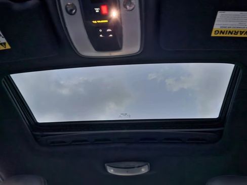 Used 2016 Volvo S60 T5 R-Design image 14