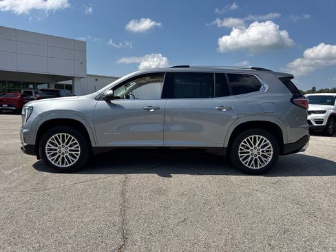 Used 2024 GMC Acadia Denali w/ Super Cruise Package FWD image 3