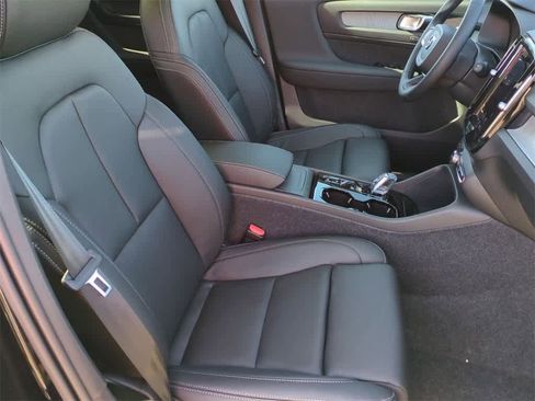 Used 2026 Volvo XC40 B5 Plus w/ Protection Package Premier image 22