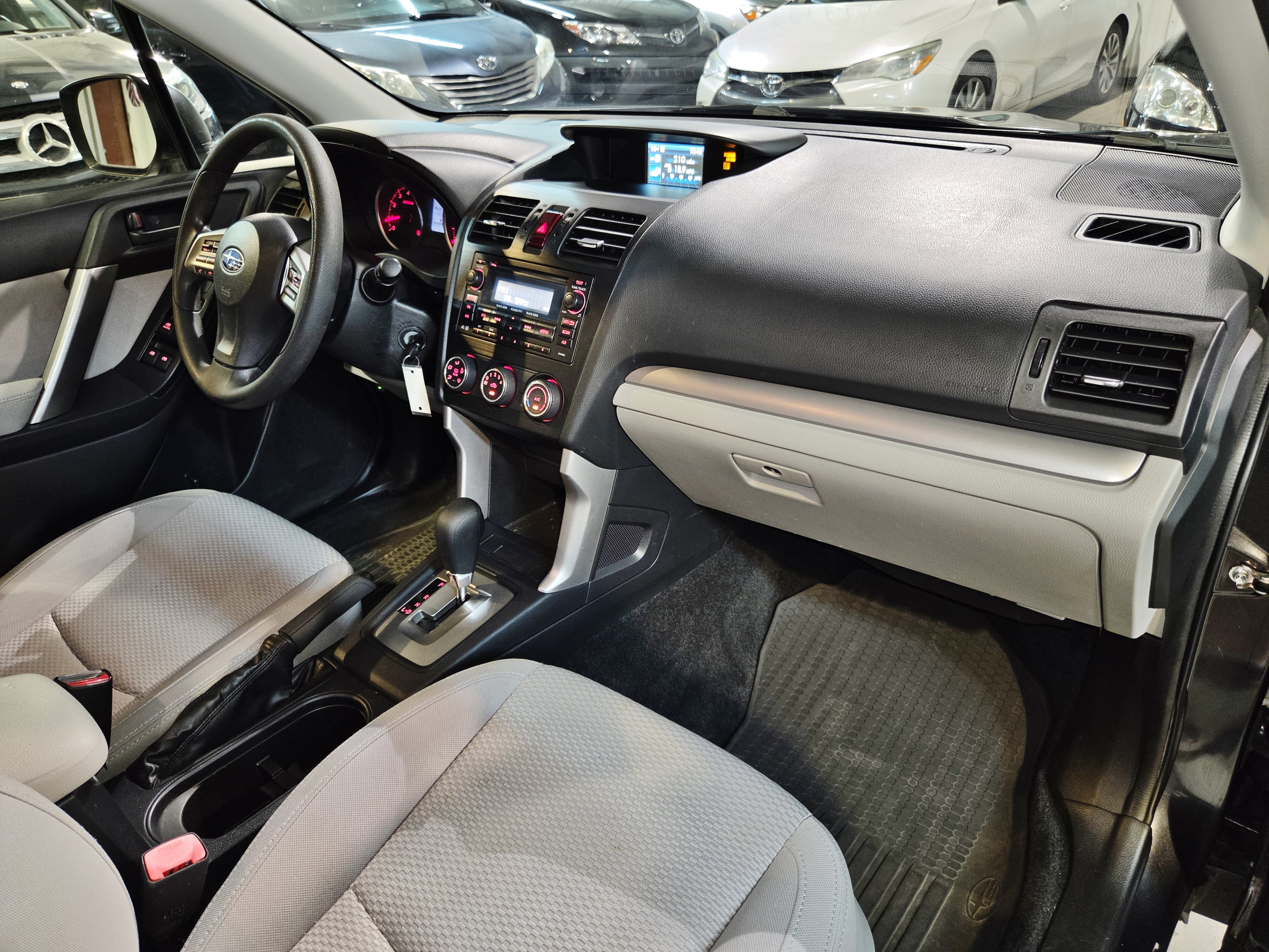 Used 2015 Subaru Forester 2.5i w/ Alloy Wheel Package AWD/4WD image 25