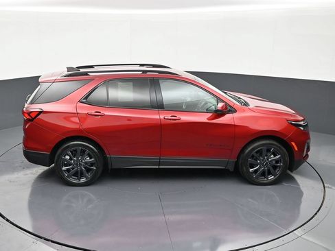Used 2024 Chevrolet Equinox RS FWD image 17