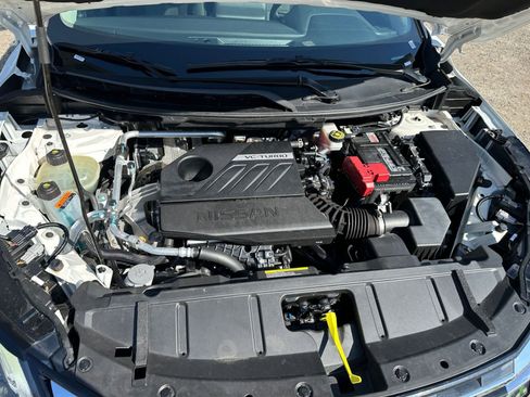 Used 2025 Nissan Rogue SV FWD image 34