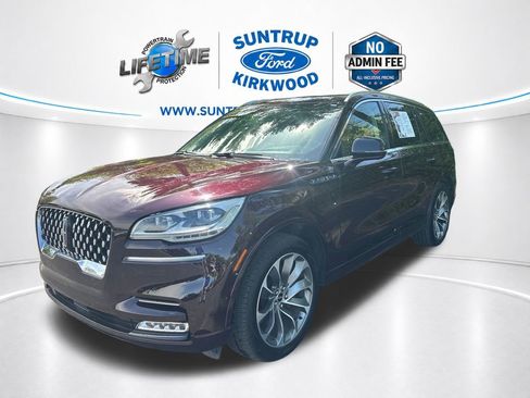 Used 2023 Lincoln Aviator Grand Touring w/ Equipment Group 301A AWD/4WD image 9