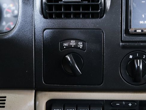 Used 2006 Ford F250 XLT image 52