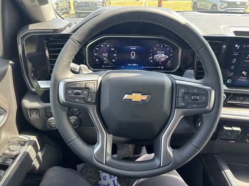 New 2026 Chevrolet Silverado 1500 LTZ w/ LTZ Premium Package AWD/4WD image 17