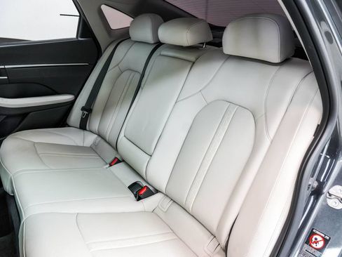 Used 2023 Hyundai Sonata Limited w/ Cargo Package FWD image 17