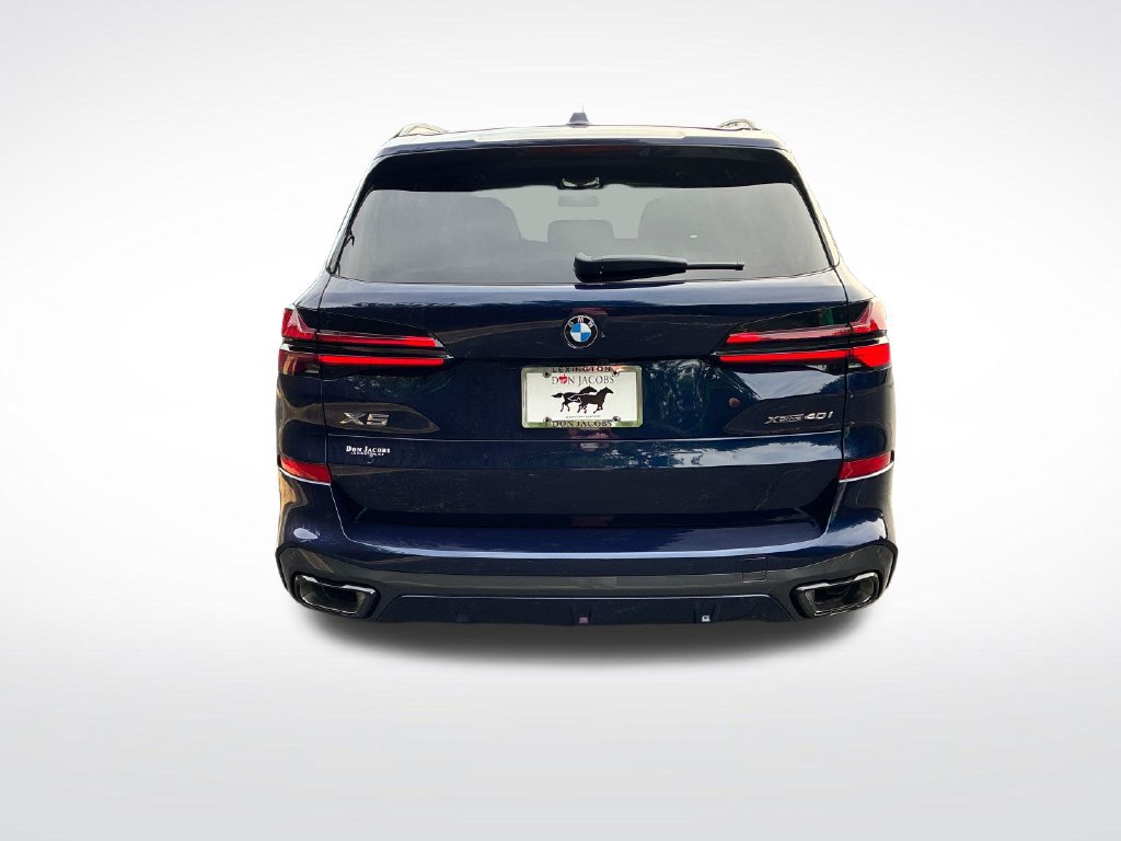 New 2026 BMW X5 xDrive40i w/ M Sport Package AWD/4WD image 4