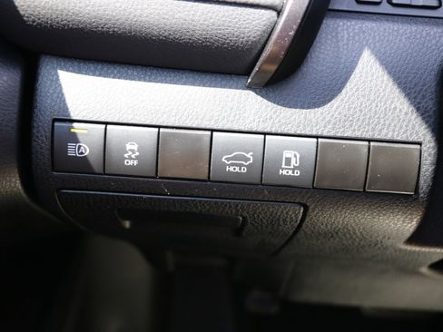 Used 2024 Toyota Camry SE FWD image 18