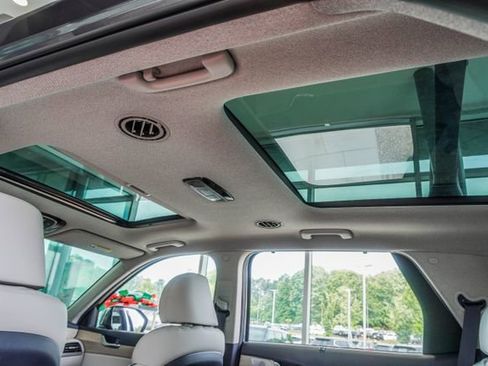 Used 2022 Hyundai Palisade Limited w/ Winter Package FWD image 50