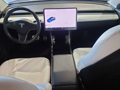 Used 2018 Tesla Model 3 Performance image 13