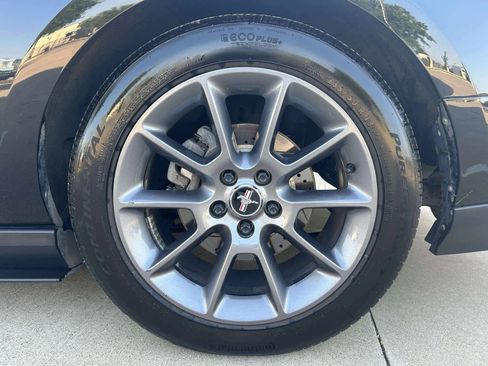 Used 2011 Ford Mustang Premium w/ 203A Rapid Spec Order Code image 25