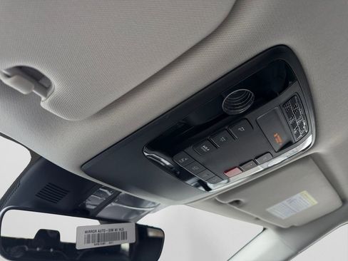 New 2026 Kia Carnival EX image 27