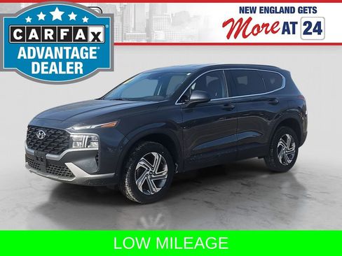 Used 2022 Hyundai Santa Fe SE image 1