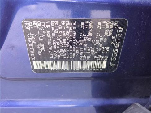 Used 2023 Nissan Rogue SV image 9