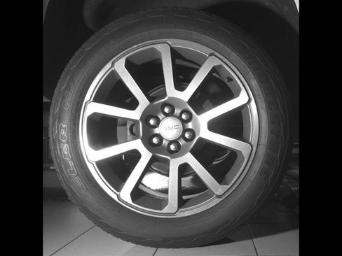 Used 2020 GMC Canyon Denali image 10