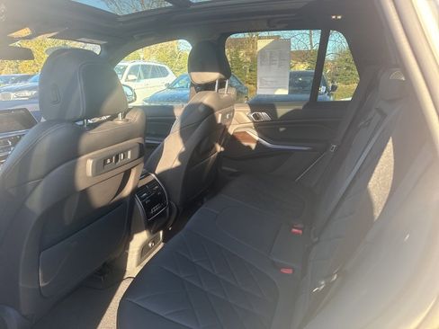 Used 2023 BMW X5 xDrive40i w/ Premium Package image 10