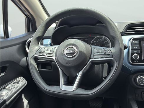 Used 2025 Nissan Versa SV FWD image 19