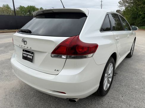 Used 2013 Toyota Venza LE FWD image 5