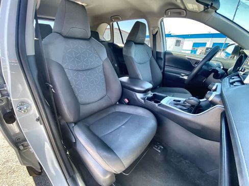 Certified 2025 Toyota RAV4 XLE AWD/4WD image 23