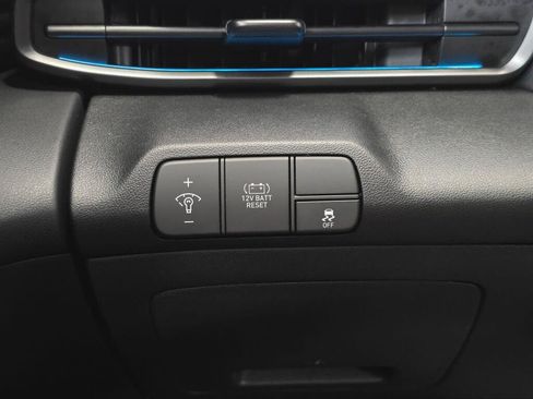 Used 2025 Hyundai Elantra SEL FWD image 23