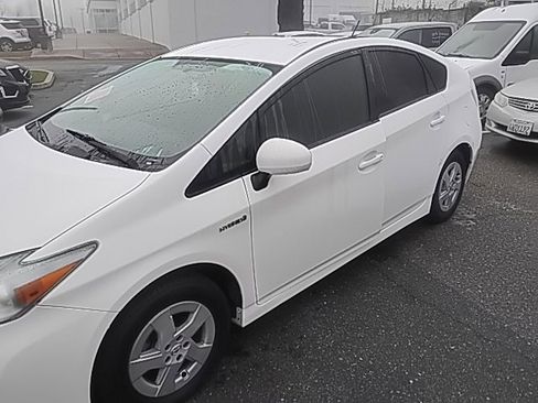 Used 2010 Toyota Prius Two image 3