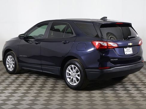 Used 2021 Chevrolet Equinox LS w/ LS Convenience Package image 7