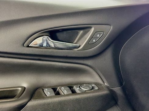 Used 2023 Chevrolet Equinox LT w/ Driver Convenience Package FWD image 20
